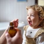 Krople, kapsułki czy saszetki – jaką formę probiotyku wybrać?